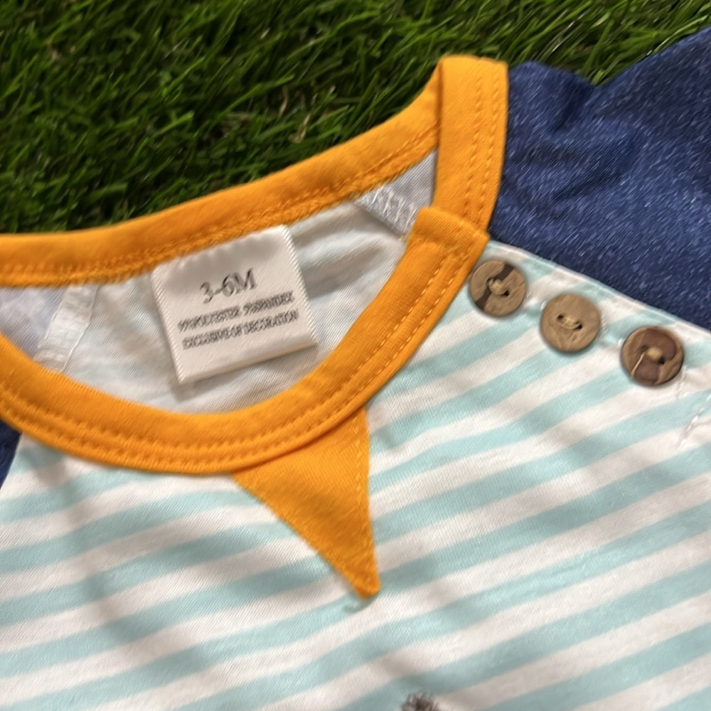 Bloom Shark Romper - Picture 2 of 6